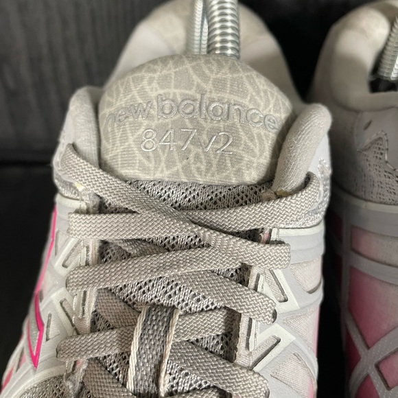 New Balance 847v2 Women’s Size 8 - Picture 3 of 9